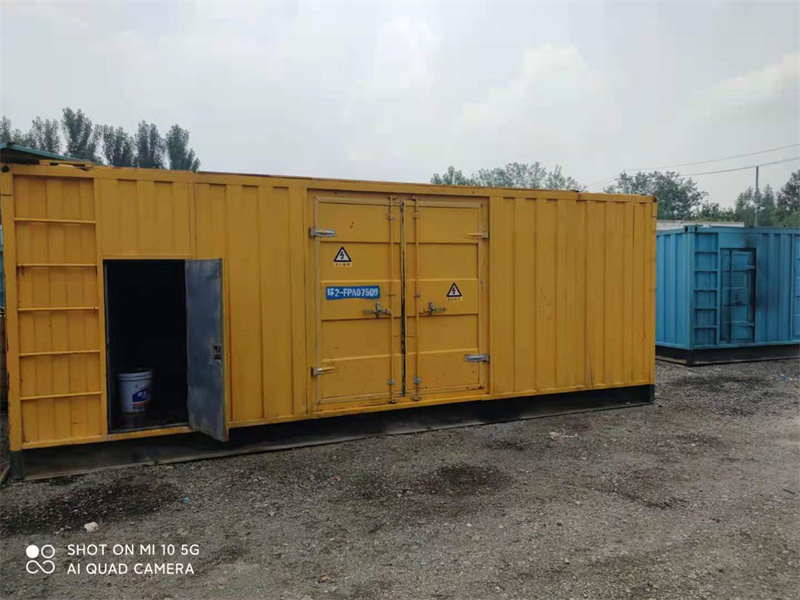 佛罗镇200KW柴油发电机组需要配备什么型号的电缆线？