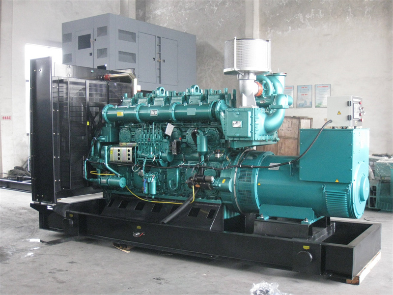 佛罗镇200KW 柴油发电机的油耗是多少?