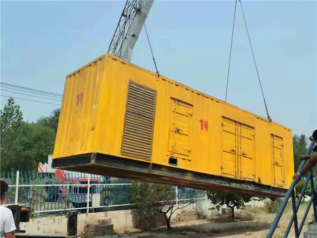 佛罗镇300KW柴油发电机组油耗是多少？
